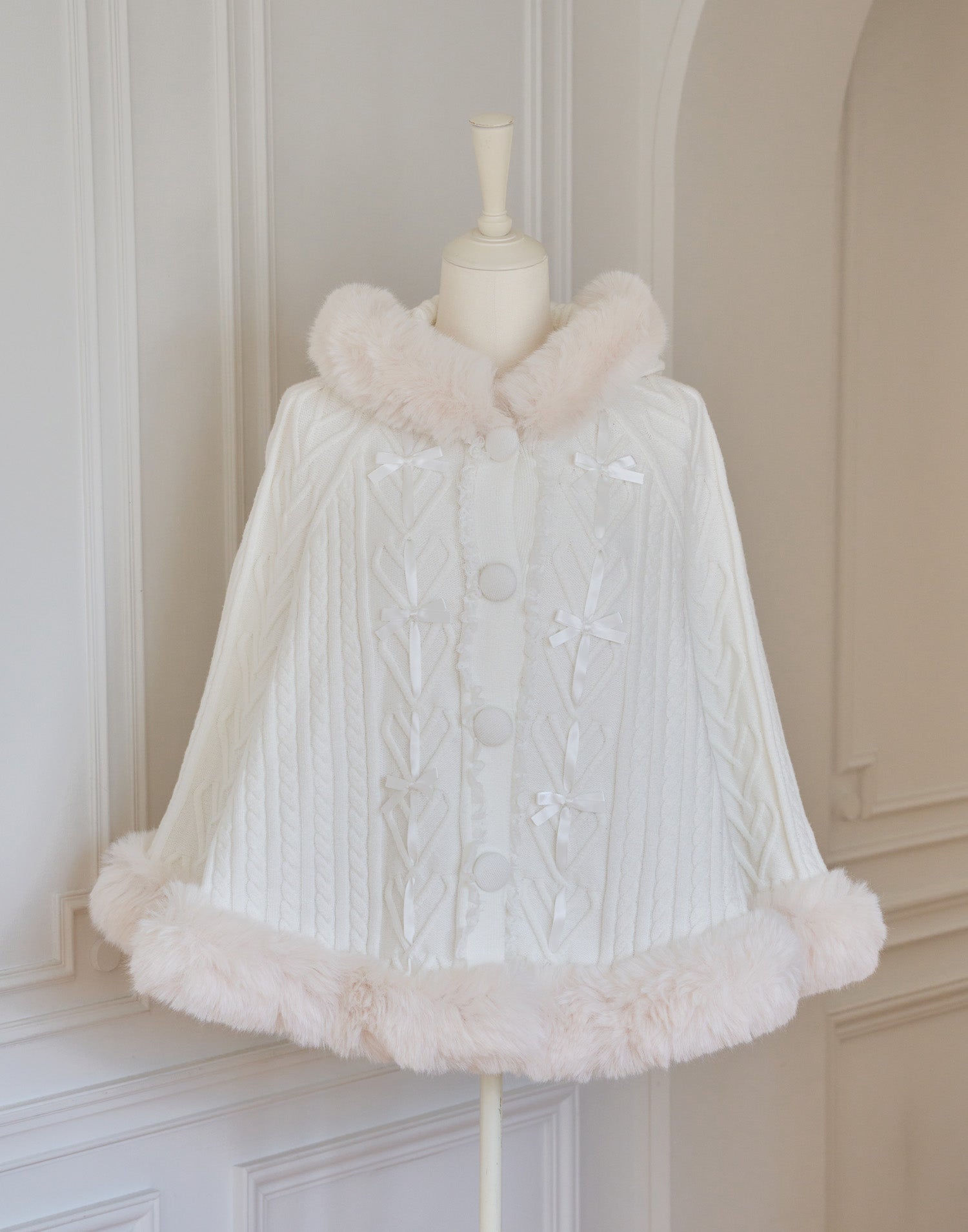 Fluffy Meringue Ribbon ニットポンチョ – mellfy memory