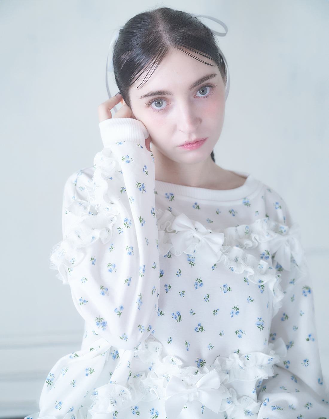 【11月発送】frilly tiny floral スウェット ／ Lolime