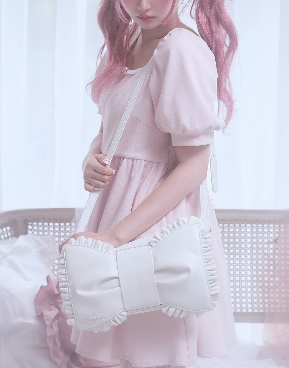 Ribbon frill shoulder bag – mellfy memory