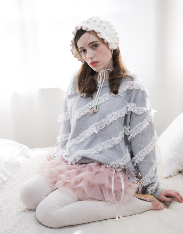 lacy ribbon sweatshirt／Lolime