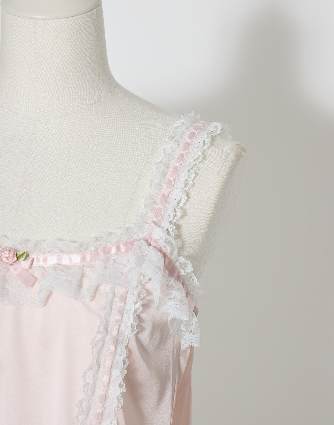 Petit rose satin camisole／Fiorforte Petit rose satin camisole / Fiorforte