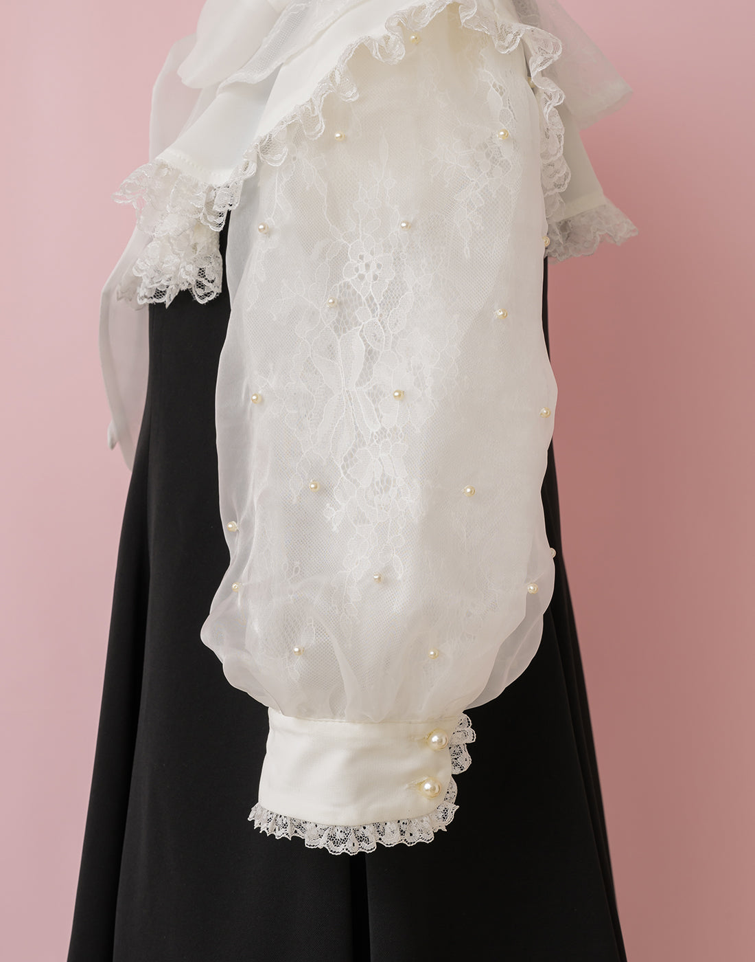 Lacy millefeuille frill collar ワンピース – mellfy memory