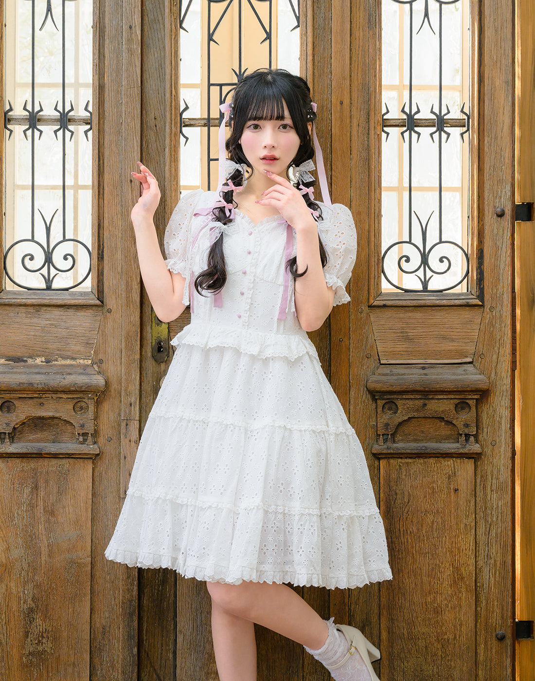 Feeling happy lace ワンピース – mellfy memory