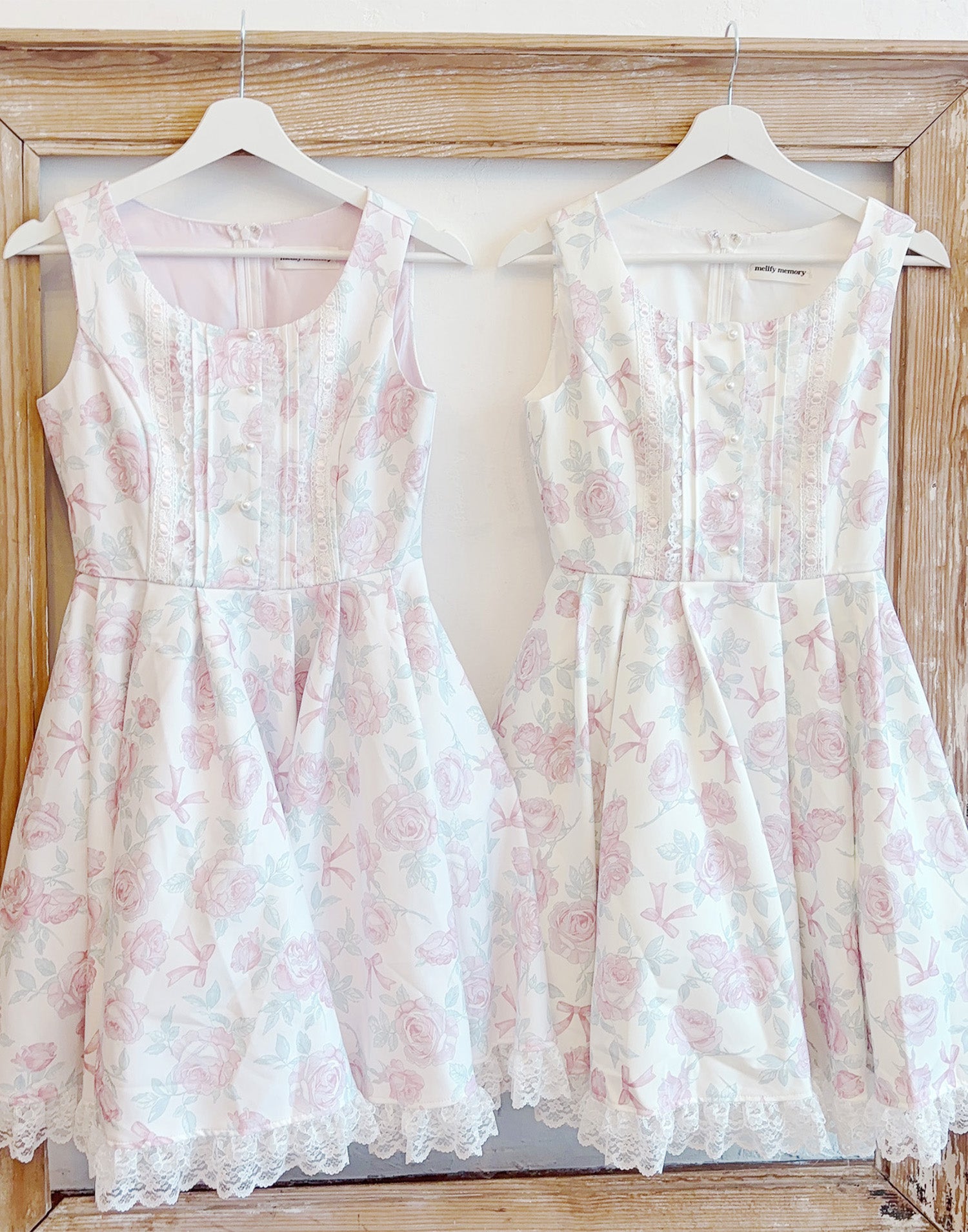 Rosy Floral Angelic onepiece – mellfy memory