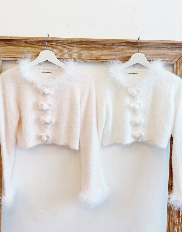 【予約商品】Fluffy pom-pom ribbon knit cardigan
