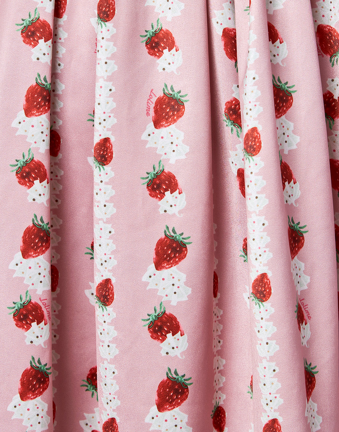 Topping Strawberriesワンピース /  Lolime（Mサイズ・LLサイズ展開）